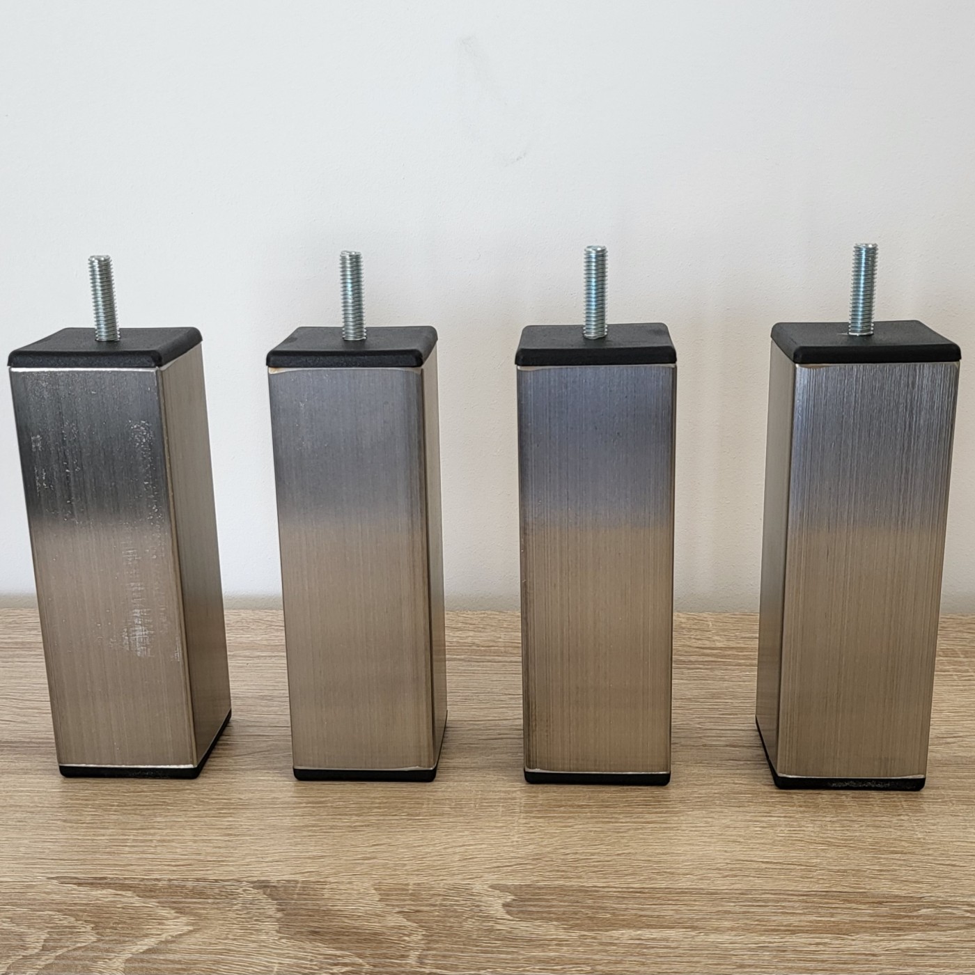 Pieds Inox Carrés Hauteur 20cm|Literie et Matelas dinotte.com